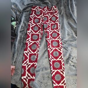 LuLaRoe Red and White Patterned Leggings